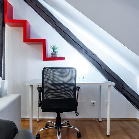 Modern Apartment Centrally Located Zagreb Bagian luar foto