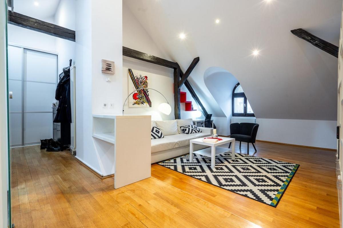 Modern Apartment Centrally Located Zagreb Bagian luar foto
