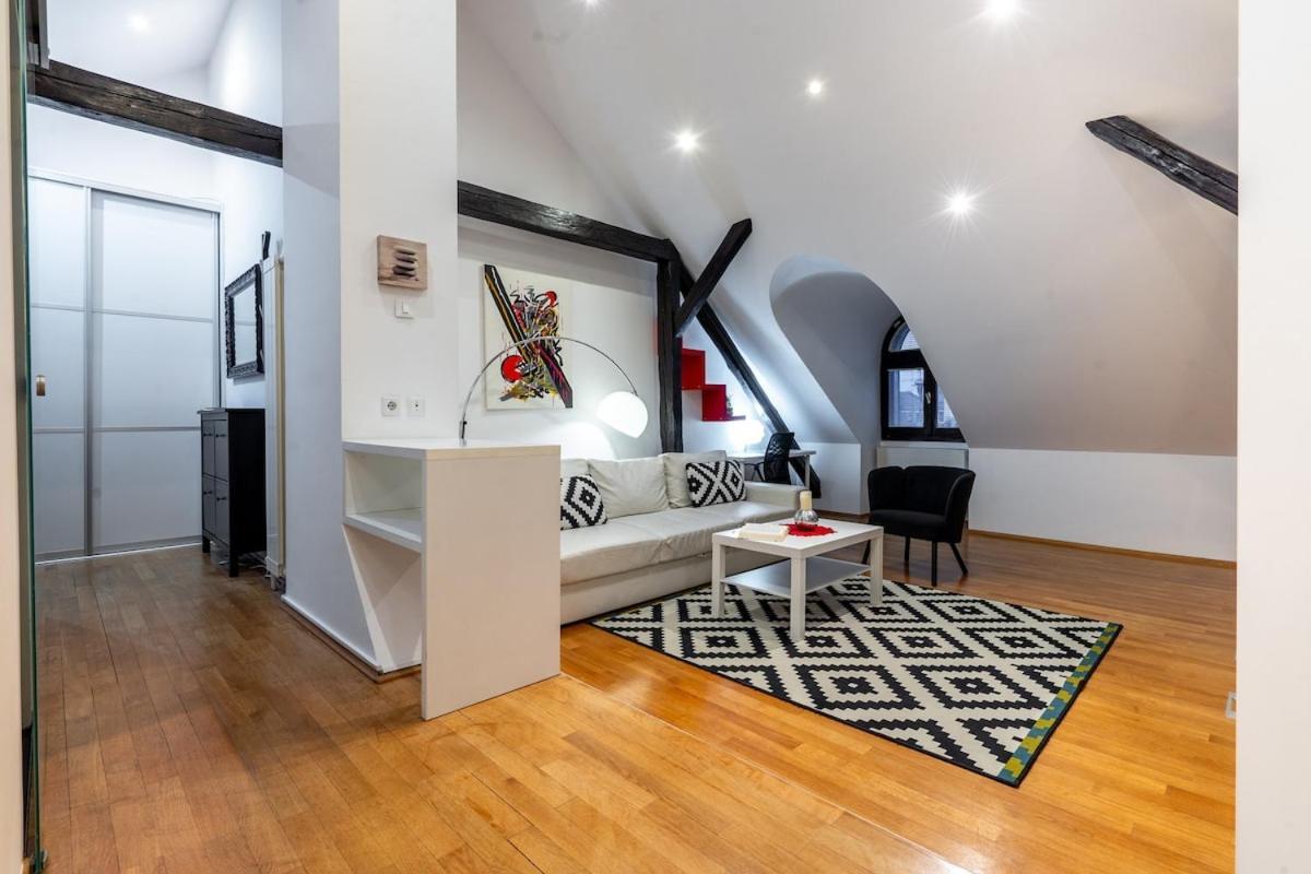 Modern Apartment Centrally Located Zagreb Bagian luar foto