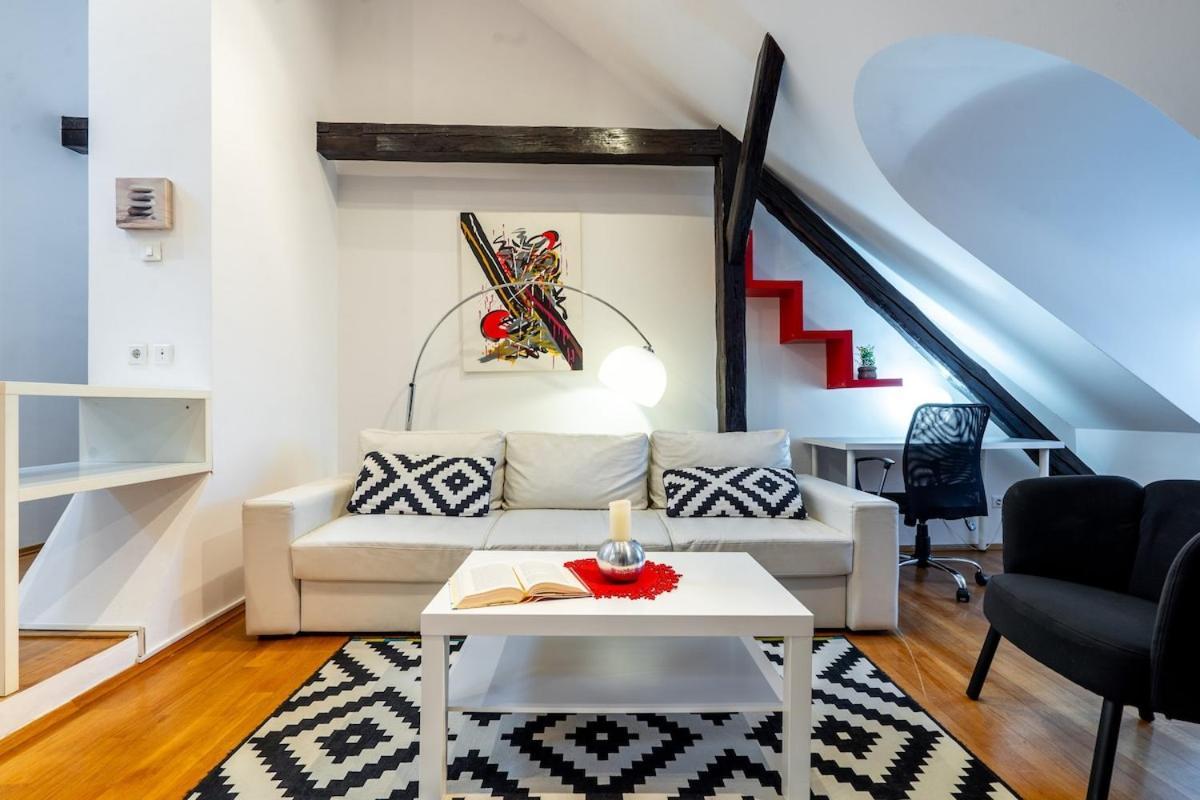 Modern Apartment Centrally Located Zagreb Bagian luar foto